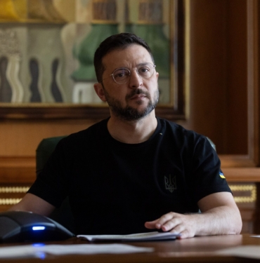 ZELENSKIY-BARIS-ICIN-MUCADELE-EDIYORUZ_1091722_324084-scaled.jpg