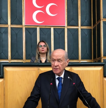 BAHCELI-DUNYA-ABD-DAYATMASINA-KARSI-AY_1100356_326661.jpg