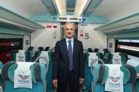 BAKAN-URALOGLU-ARA-TATILDE-TRENLERDE-24_1114597_330886.jpg