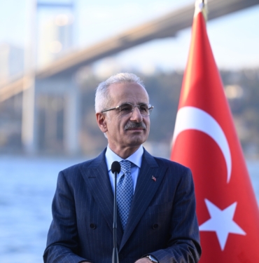 BAKAN-URALOGLU-BANDIRMA-TEKIRDAG-HATTI_938114_278565.jpg