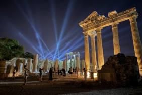 20-MUZE-VE-OREN-YERI-GECE-ZIYARETINE-ACI_1339249_397786.jpg