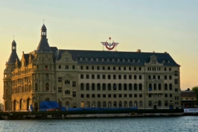 BAKAN-ERSOY-HAYDARPASA-YILLAR-SONRA-TA_1363419_404746.jpg