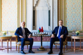 BAKAN-FIDAN-AZERBAYCAN-DISISLERI-BAKANI-_1351825_401406-scaled.jpg