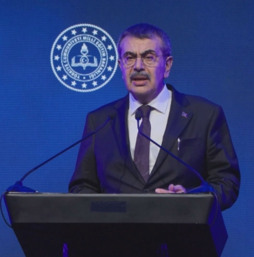 BAKAN-TEKIN-KENDI-ALTYAPIMIZI-URETEN-MO_1382943_410670.jpg