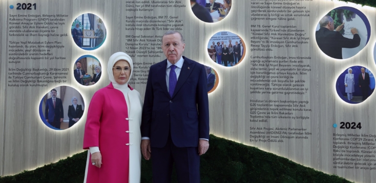 EMINE-ERDOGANDAN-16.-BUYUKELCILER-KONFE_1066470_316473.jpg