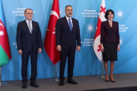 TURKIYE-AZERBAYCAN-GURCISTAN-UCLU-DISISL_1351942_401435.jpg