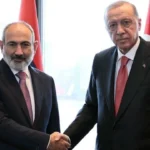 cumhurbaskani-erdogan-ermenistan-basbakani-pasinyan-ile-gorustu-tuvm_cover.webp.webp
