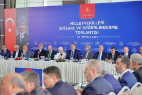 BAKAN-CIFTCI-AK-PARTI-MILLETVEKILLERIYL_1392683_413654.jpg