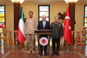 BAKAN-GULER-KUVEYT-GENELKURMAY-BASKANI-_1414422_420382.jpg