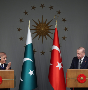CUMHURBASKANI-ERDOGAN-VE-PAKISTAN-BASBAK_1396574_414755-scaled.jpg