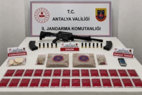 28-ILDE-UYUSTURUCU-OPERASYONU-69-TUTUKL_1452732_432166.jpg