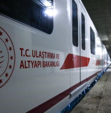 metro-aa-2443038.jpg