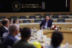 BAKAN-BAYRAKTAR-DORUK-MADENCILIK-ISCILE_1494337_444544-1-scaled.jpg