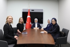 BAKAN-GOKTAS-COCUKLARIN-GUVENLIGI-ICIN-_1521551_452664.jpg