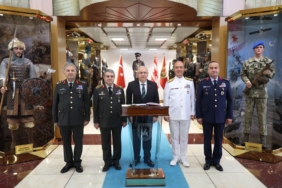 BAKAN-GULER-KARA-KUVVETLERI-KOMUTANLIGI_1500915_446577.jpg
