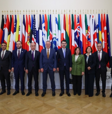 BAKAN-KURUMDAN-OECD-ILE-IS-BIRLIGI-ACIK_1510220_449366.jpg