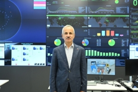 BAKAN-URALOGLU-GENISBANT-INTERNET-ABONE_1530853_455520.jpg