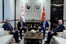 CUMHURBASKANI-YARDIMCISI-YILMAZ-KKTC-BA_1496194_445128.jpg