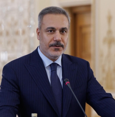 DISISLERI-BAKANI-FIDAN-KARADENIZI-CATI_1507302_448440.jpg