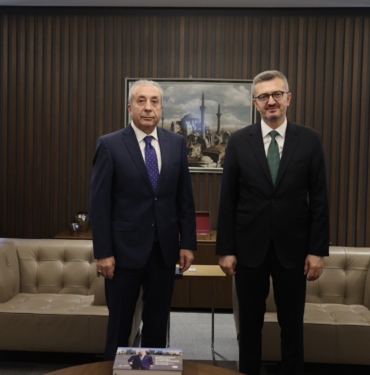 ILETISIM-BASKANI-DURAN-FAO-GENEL-DIREKT_1510716_449520.jpg