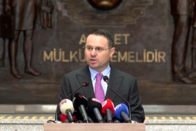 akin-gurlek.jpg