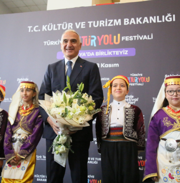 ANTALYA-KULTUR-YOLU-FESTIVALI-BASLADI-9_1583862_471009-scaled.jpg