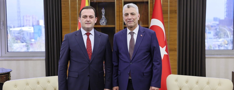 BAKAN-BOLAT-KUZEY-MAKEDONYA-DEVLET-BAKA_1578526_469527.jpg