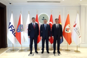 BAKAN-CIFTCI-AK-PARTILI-INAN-VE-CEMIL-_1578951_469617.jpg