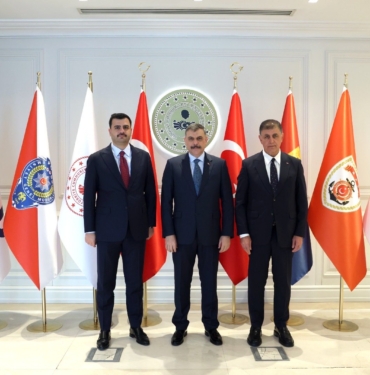 BAKAN-CIFTCI-AK-PARTILI-INAN-VE-CEMIL-_1578951_469617.jpg