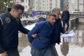 BAYRAGI-COPE-ATTI-‘VATAN-HAINLERI-DIYE-_1534408_456631.jpg