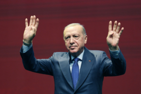 CUMHURBASKANI-ERDOGAN-TEKNO-OLIGARKLARIN_1548016_460624-scaled.jpg