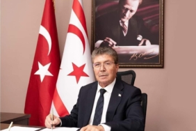 KKTC-BASBAKANI-USTEL-TURKIYENIN-KARARL_1578370_469479.jpg