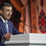 cevdet-yilmaz-2499882.jpg